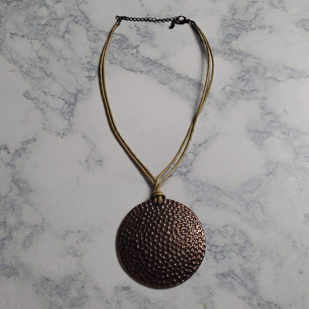 ‎Bronze Necklace